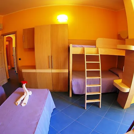 אתר נופש Solemare Club Village 4*