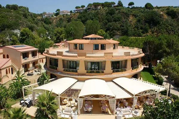 Solemare Club Village Resort 4*