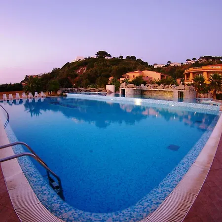 리조트 Solemare Club Village 4*
